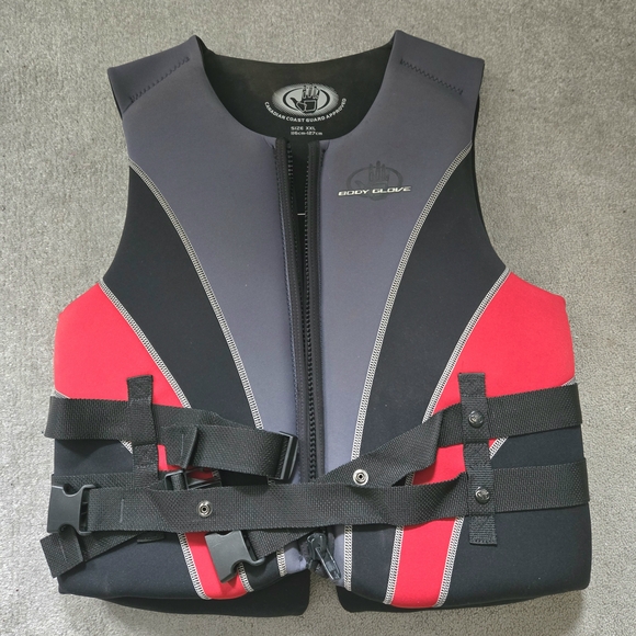 Body Glove Other - Body Glove Men's Red & Black Neoprene Life Vest